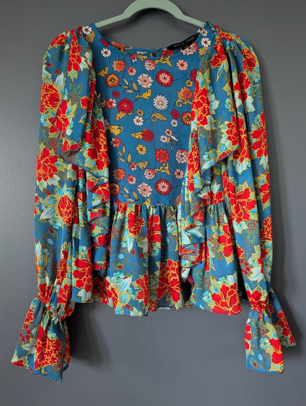 Belle Vere Retro Vibes Flowy Floral Vibrant Women's XS Top EUC 70s Flare